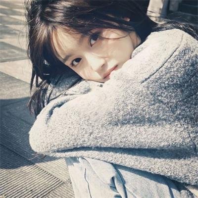 抓住稻草的野兽